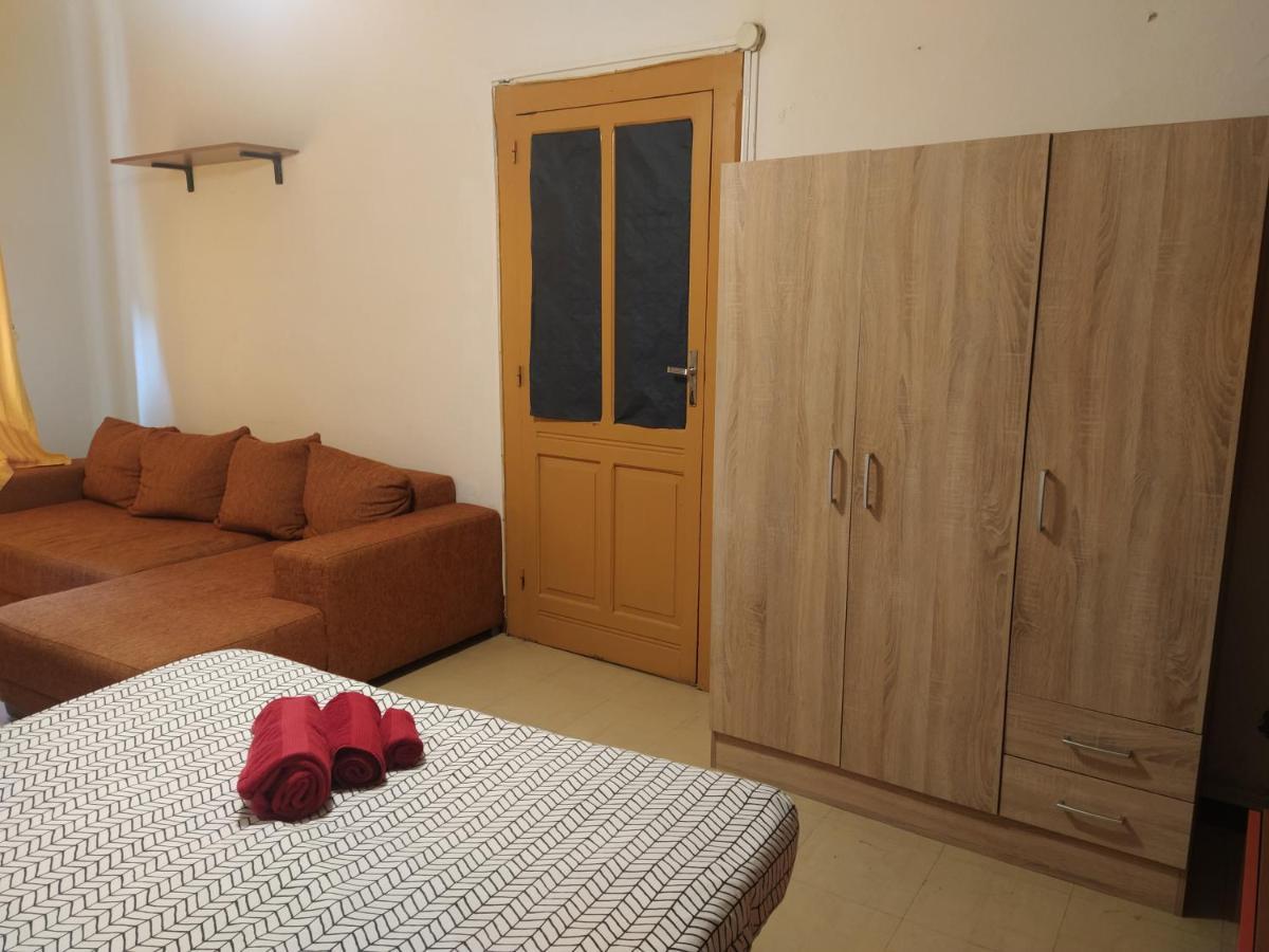 Milhouse Bed & Breakfast Cagliari Ngoại thất bức ảnh
